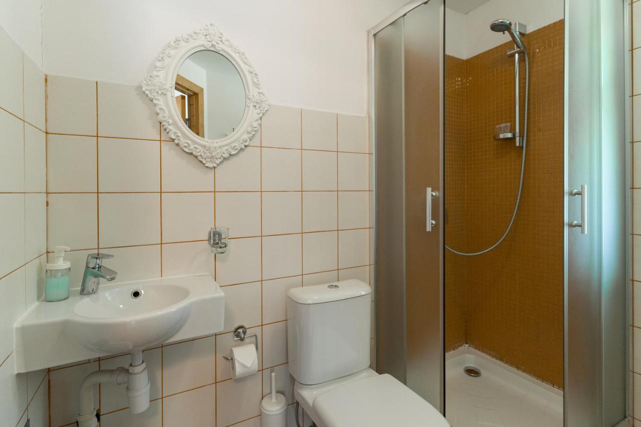 Hotel Cerpas Medemciems Esterno foto